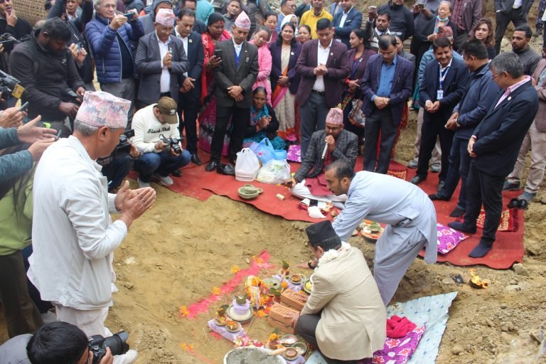 पोखरा महानगरपालिका वडा नं.९ र १० जोड्ने सेती नदी पुलको शिलान्यास