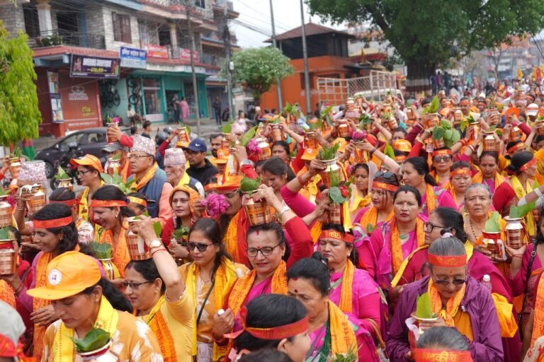 पोखरामा ११ हजार कलशसहितको विशाल शोभा कलश यात्रा
